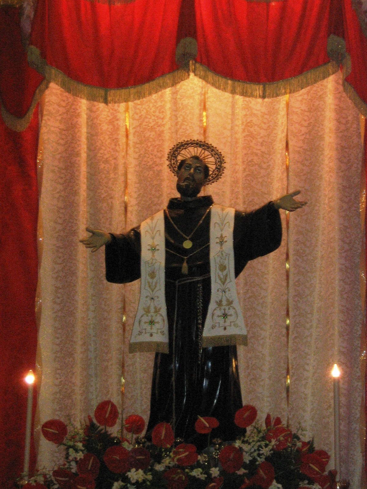 statua san giuseppe da copertino.jpg